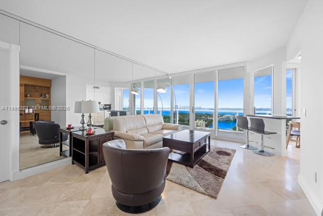 4779 Collins Ave #3206, Miami Beach FL 33140