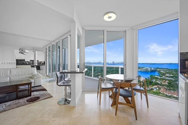 4779 Collins Ave #3206, Miami Beach FL 33140