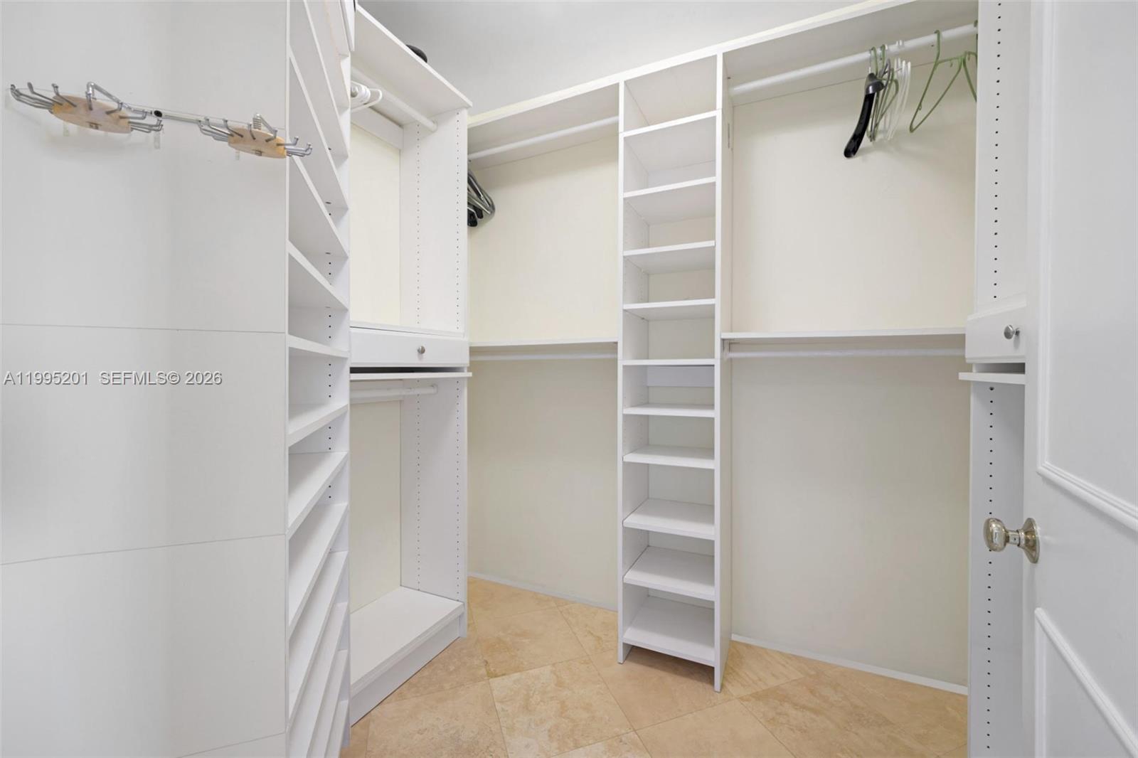4779 Collins Ave #3206, Miami Beach FL 33140