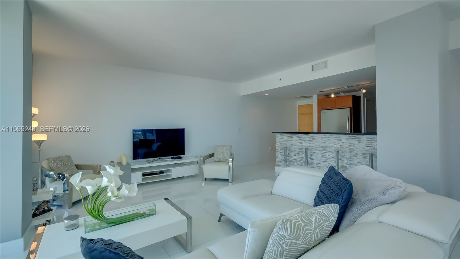 253 NE 2nd St #3509, Miami FL 33132