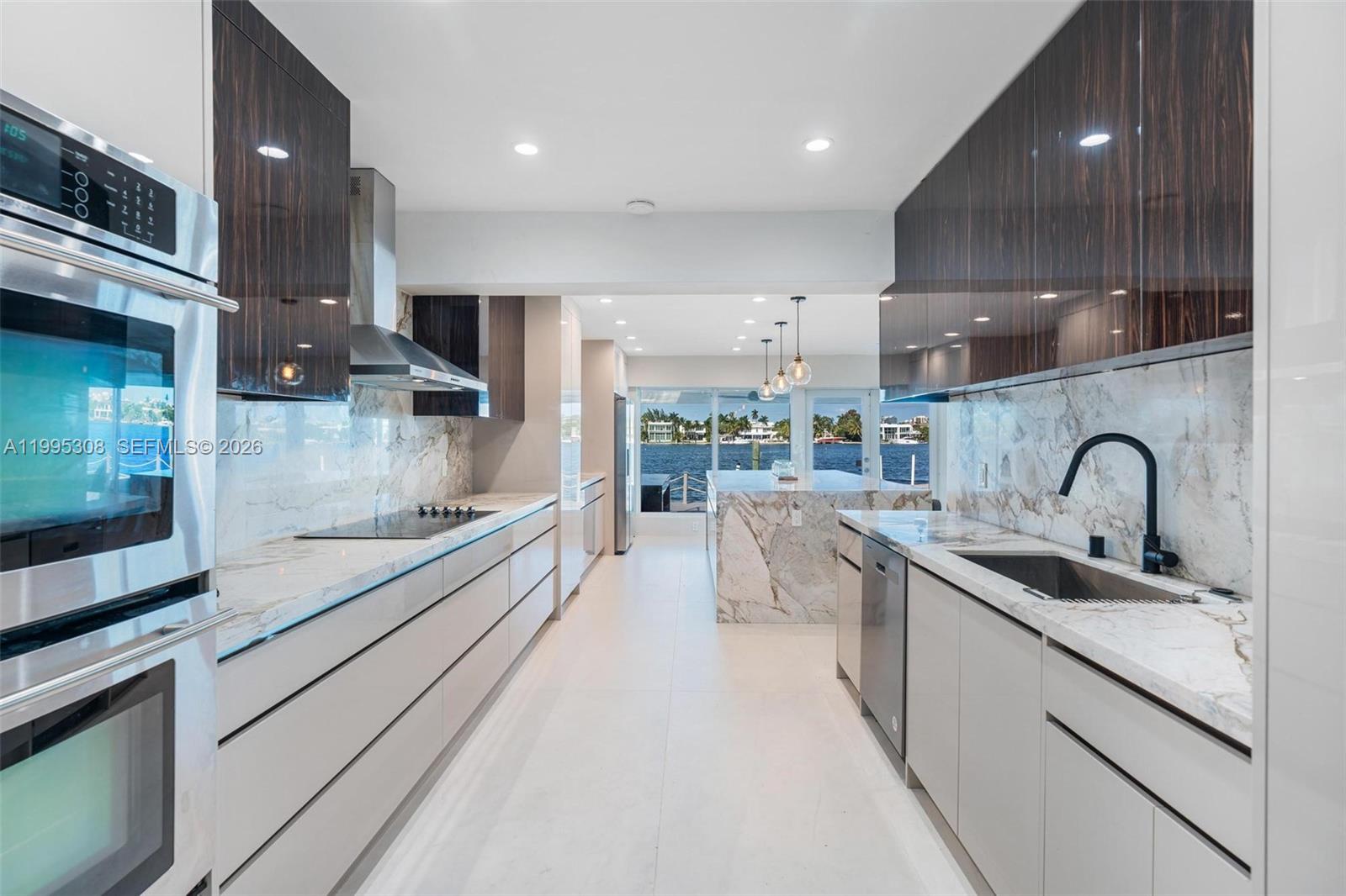 1055 Stillwater Dr, Miami Beach FL 33141