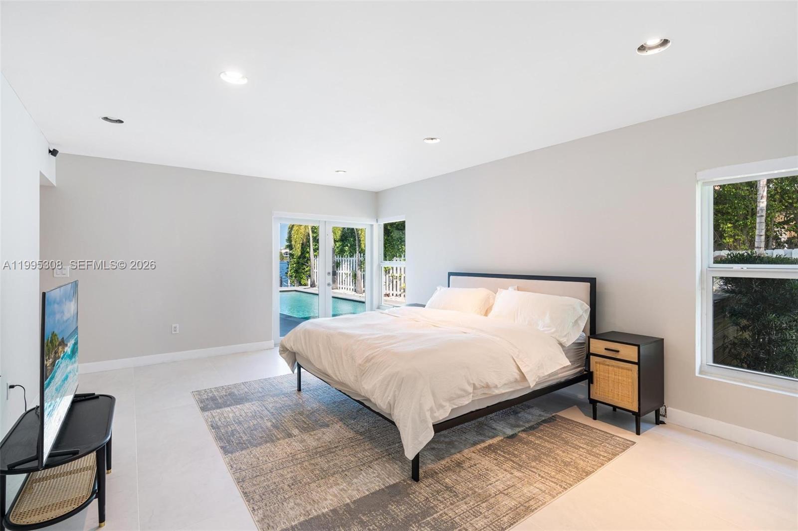 1055 Stillwater Dr, Miami Beach FL 33141