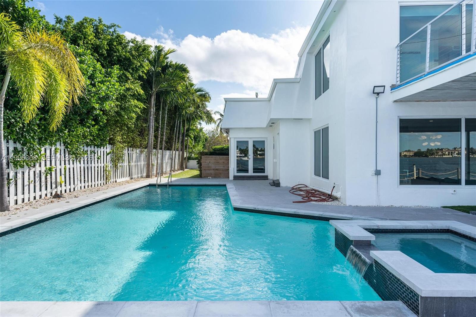 1055 Stillwater Dr, Miami Beach FL 33141