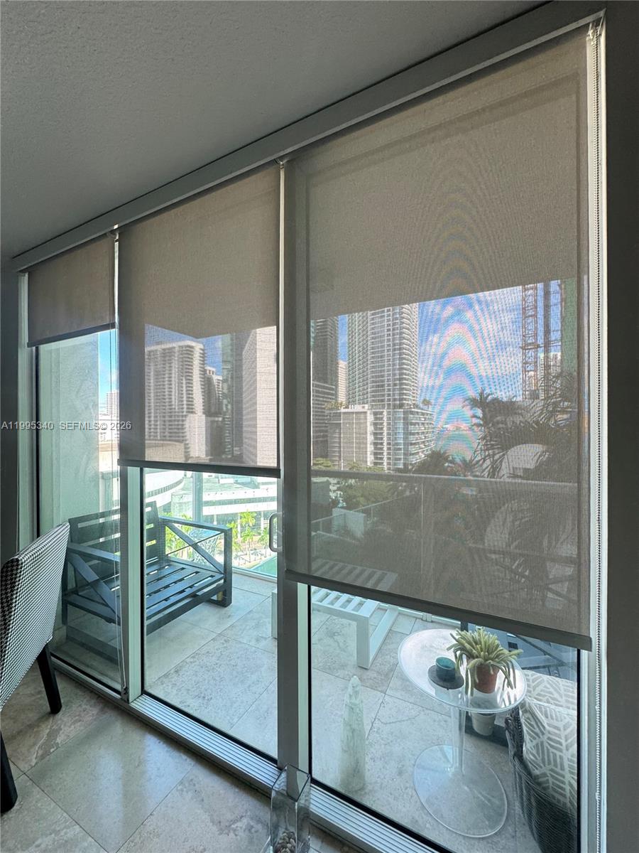 31 SE 5th St #1402, Miami FL 33131