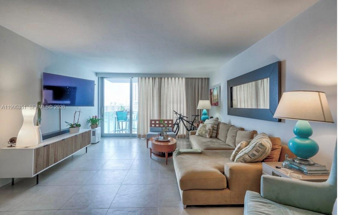 1000 West Ave #1423, Miami Beach FL 33139