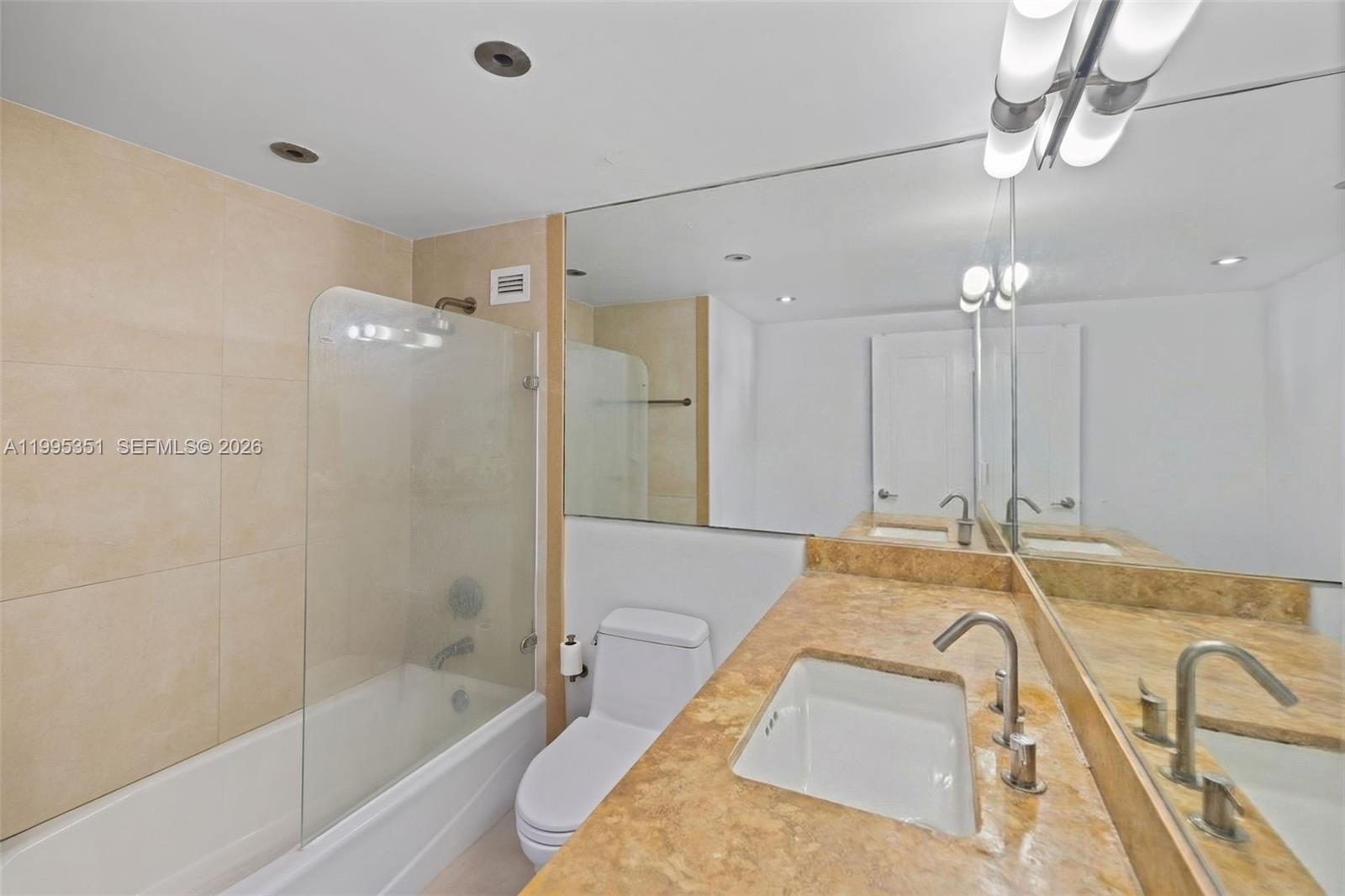 1000 West Ave #1423, Miami Beach FL 33139