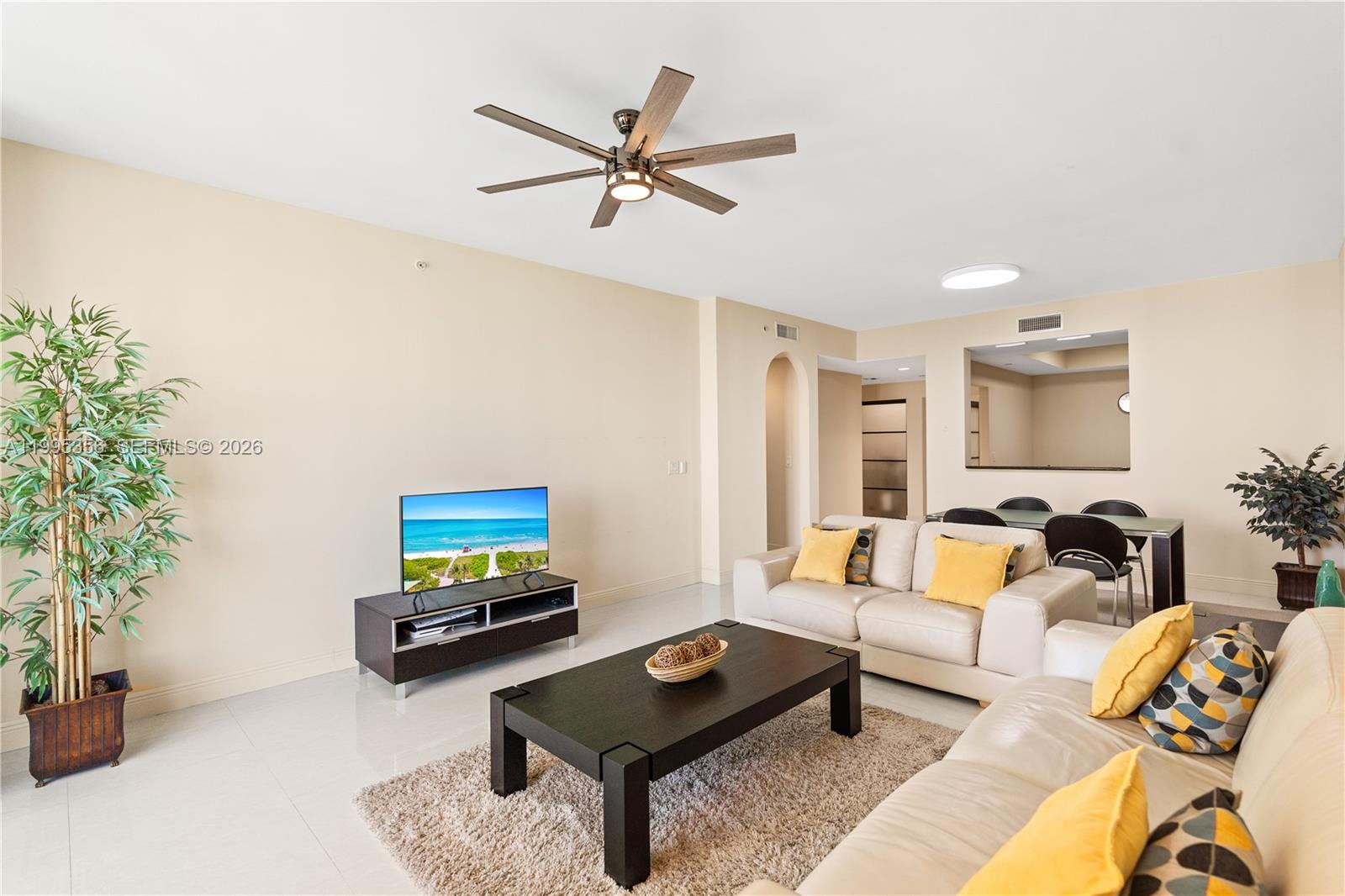 3340 NE 190th St #1004, Aventura FL 33180