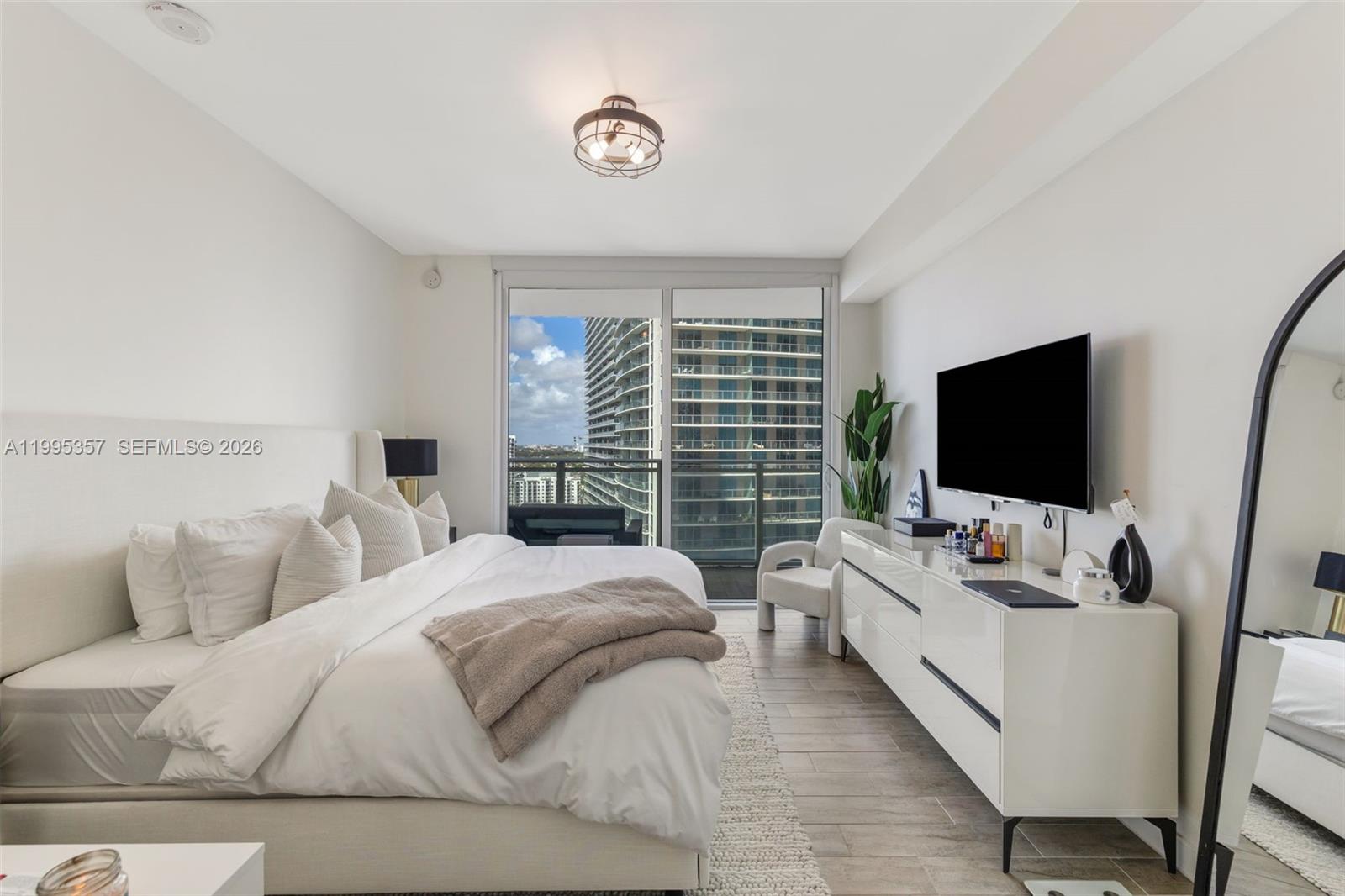 1080 Brickell Ave #1909, Miami FL 33131