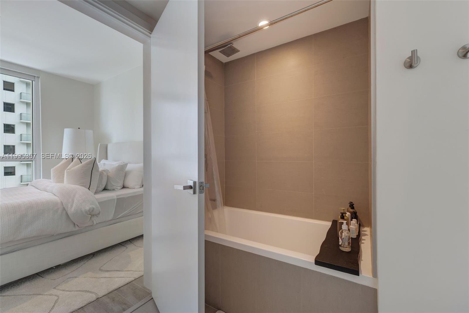 1080 Brickell Ave #1909, Miami FL 33131