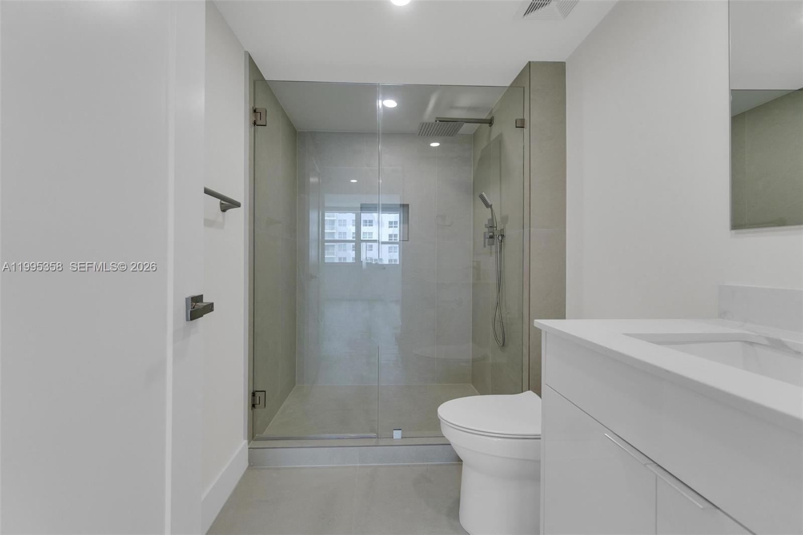 1155 Brickell Bay Dr #2308, Miami FL 33131