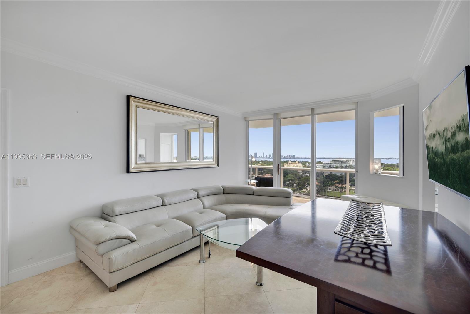 4779 Collins Ave #1706, Miami Beach FL 33140