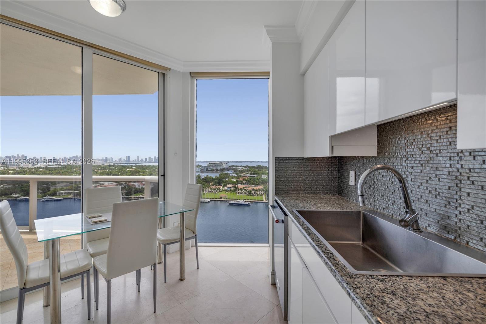 4779 Collins Ave #1706, Miami Beach FL 33140