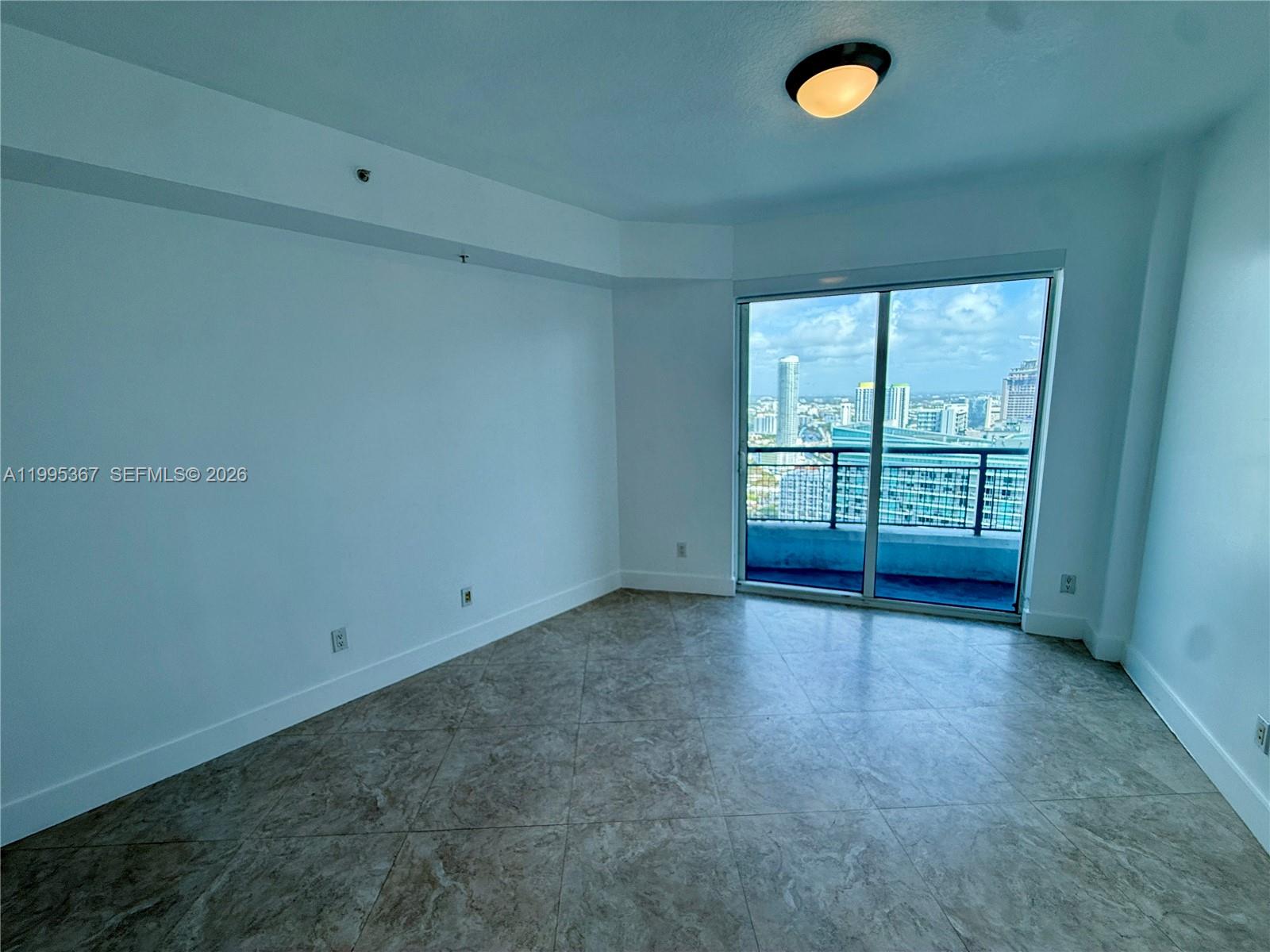60 SW 13th St #4018, Miami FL 33130
