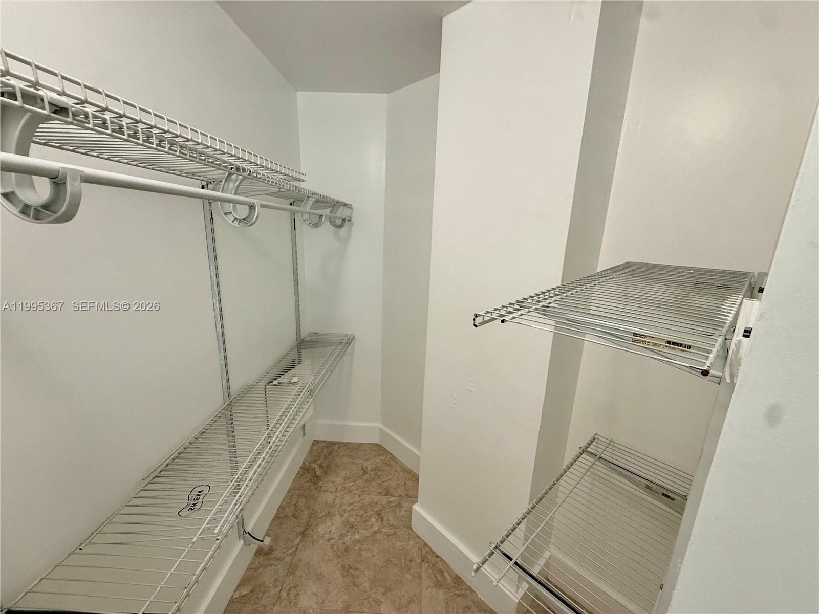 60 SW 13th St #4018, Miami FL 33130