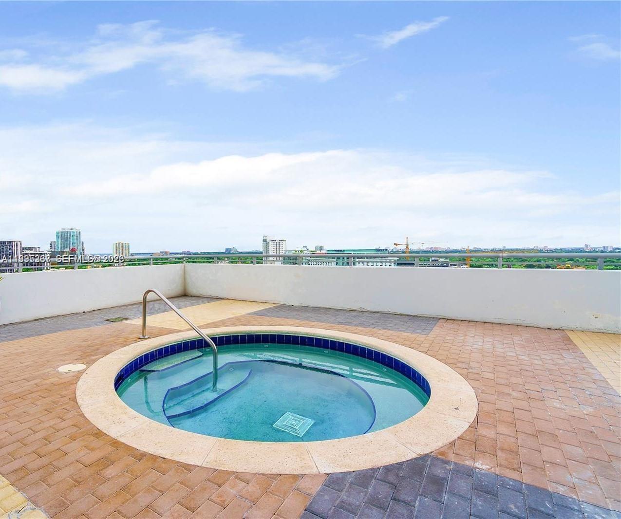 60 SW 13th St #4018, Miami FL 33130