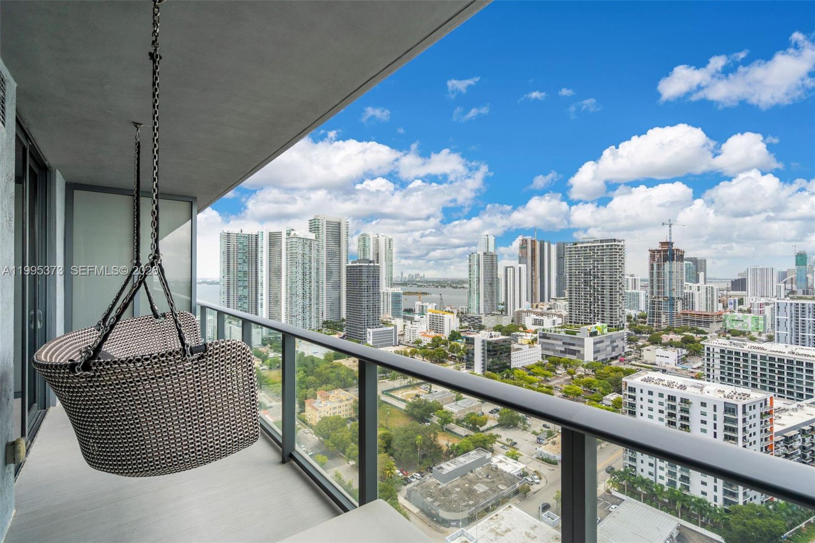 121 NE 34th St #3003, Miami FL 33137