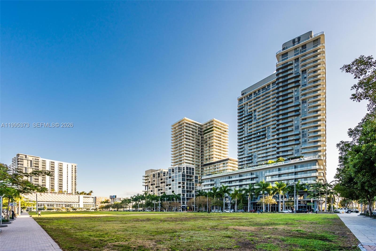 121 NE 34th St #3003, Miami FL 33137