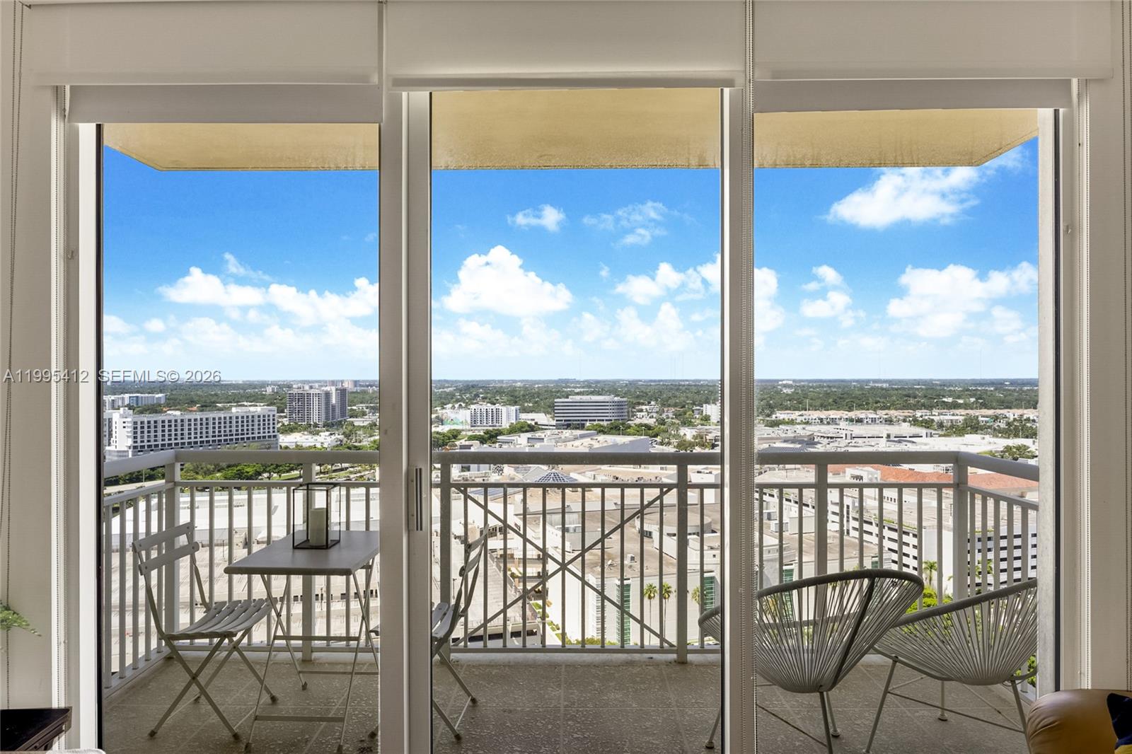 19501 W Country Club Dr #2412, Aventura FL 33180