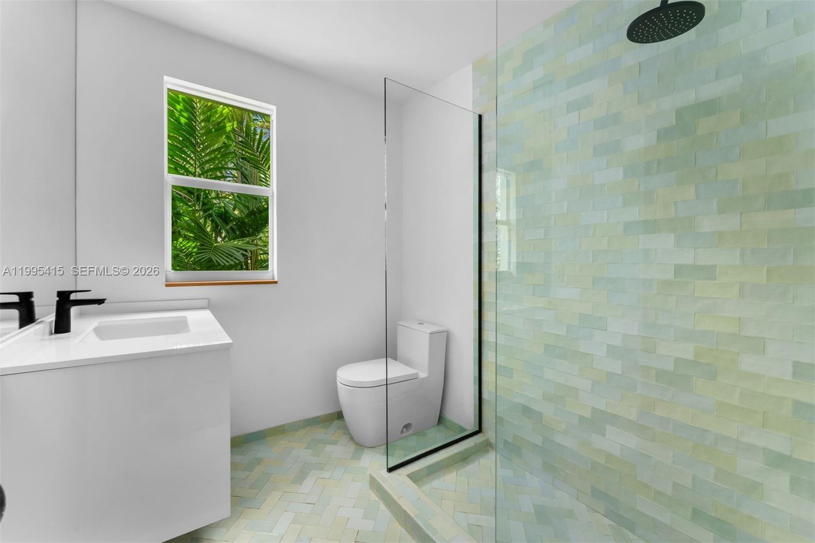 5812 Alton Rd, Miami Beach FL 33140