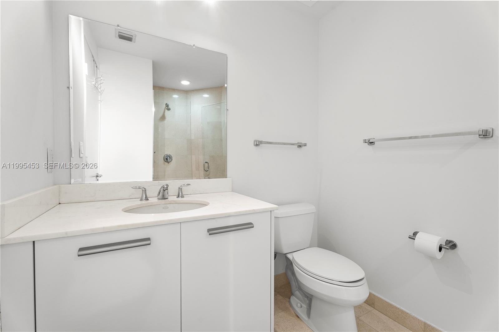 1060 Brickell Ave #2117, Miami FL 33131