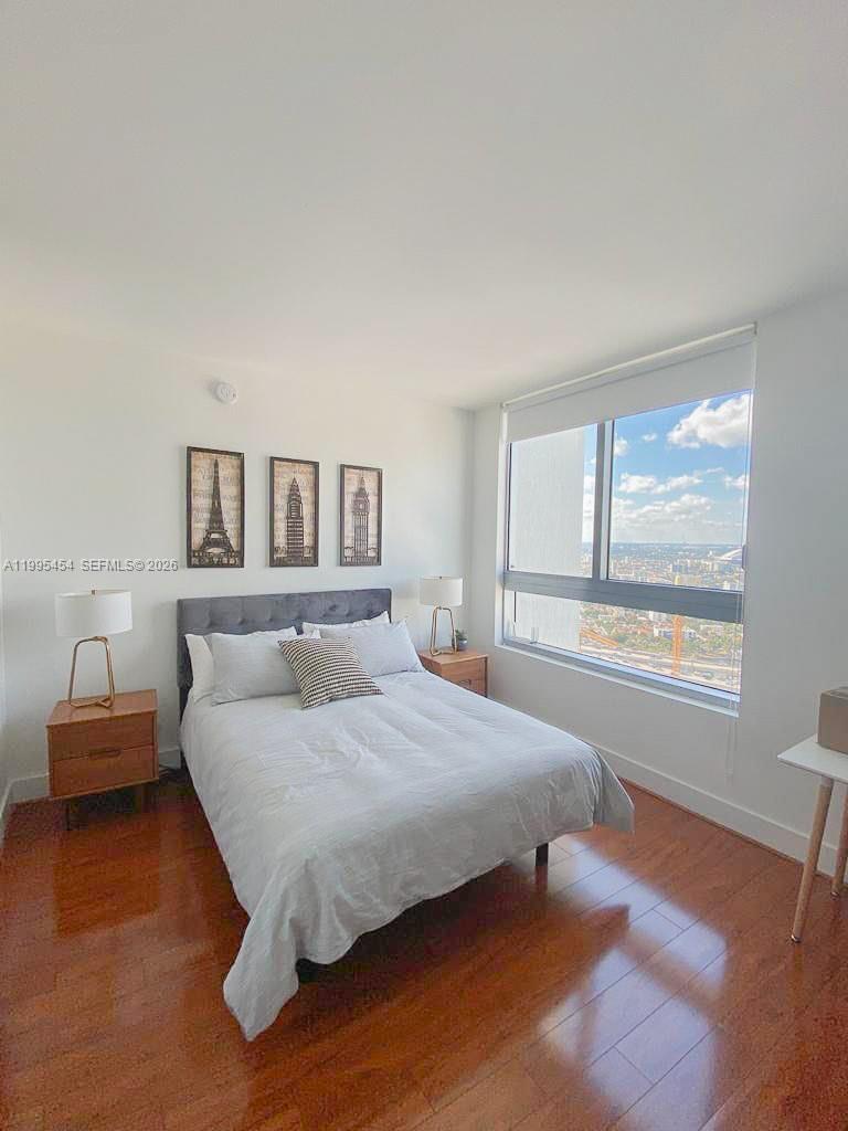 90 SW 3rd St #3806, Miami FL 33130