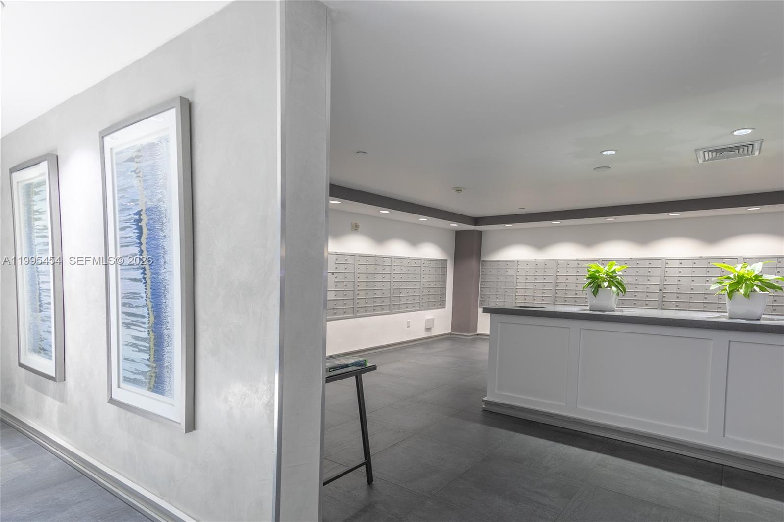 90 SW 3rd St #3806, Miami FL 33130