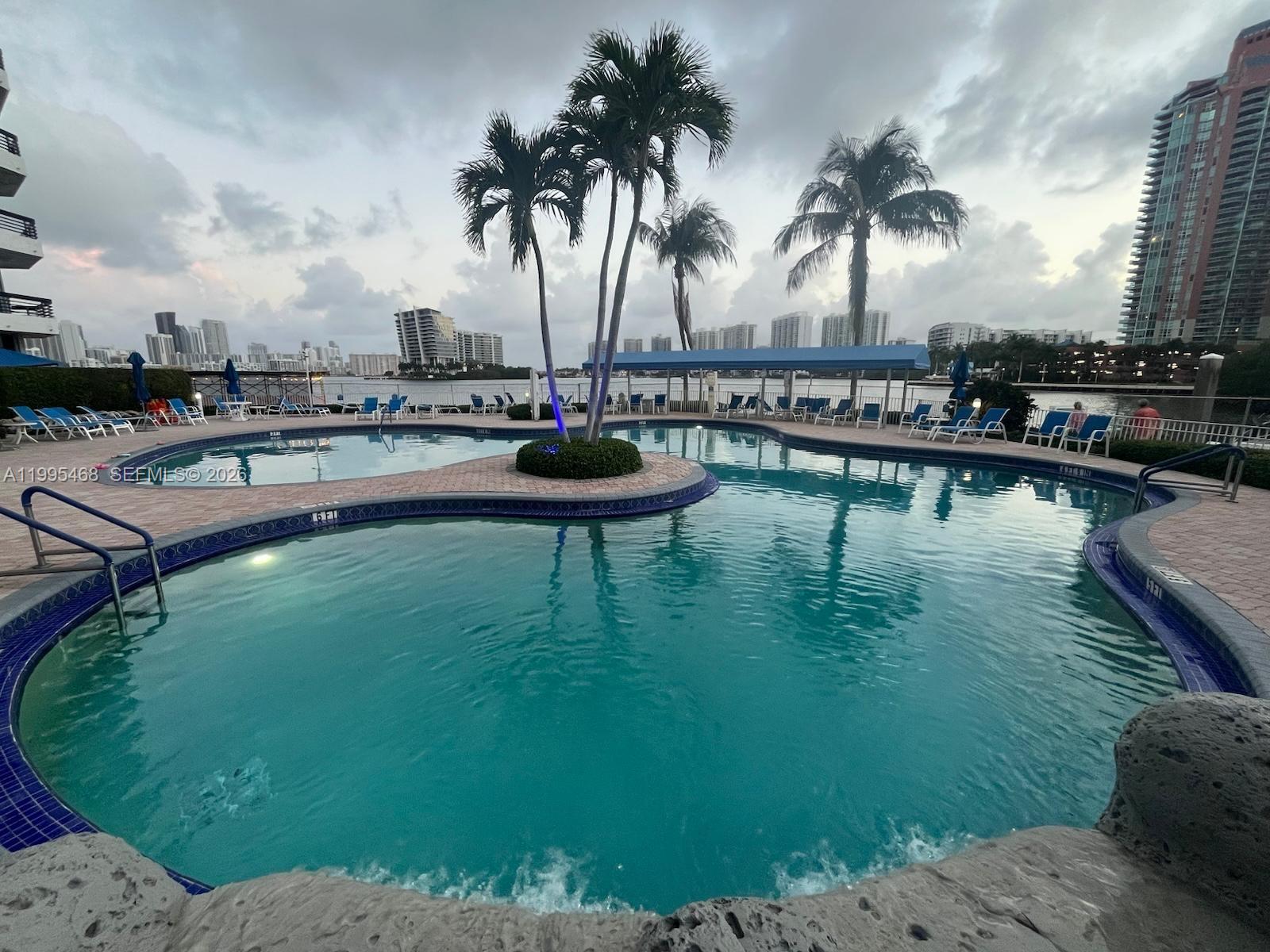 3530 Mystic Pointe Dr #1711, Aventura FL 33180