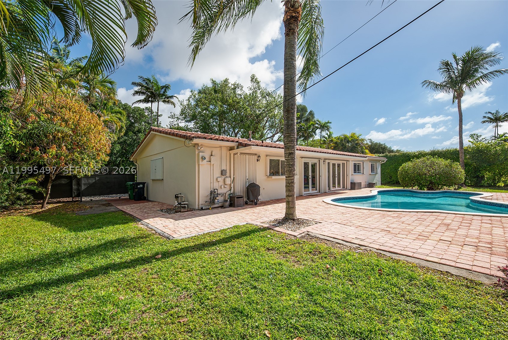 9370 SW 82nd St, Miami FL 33173