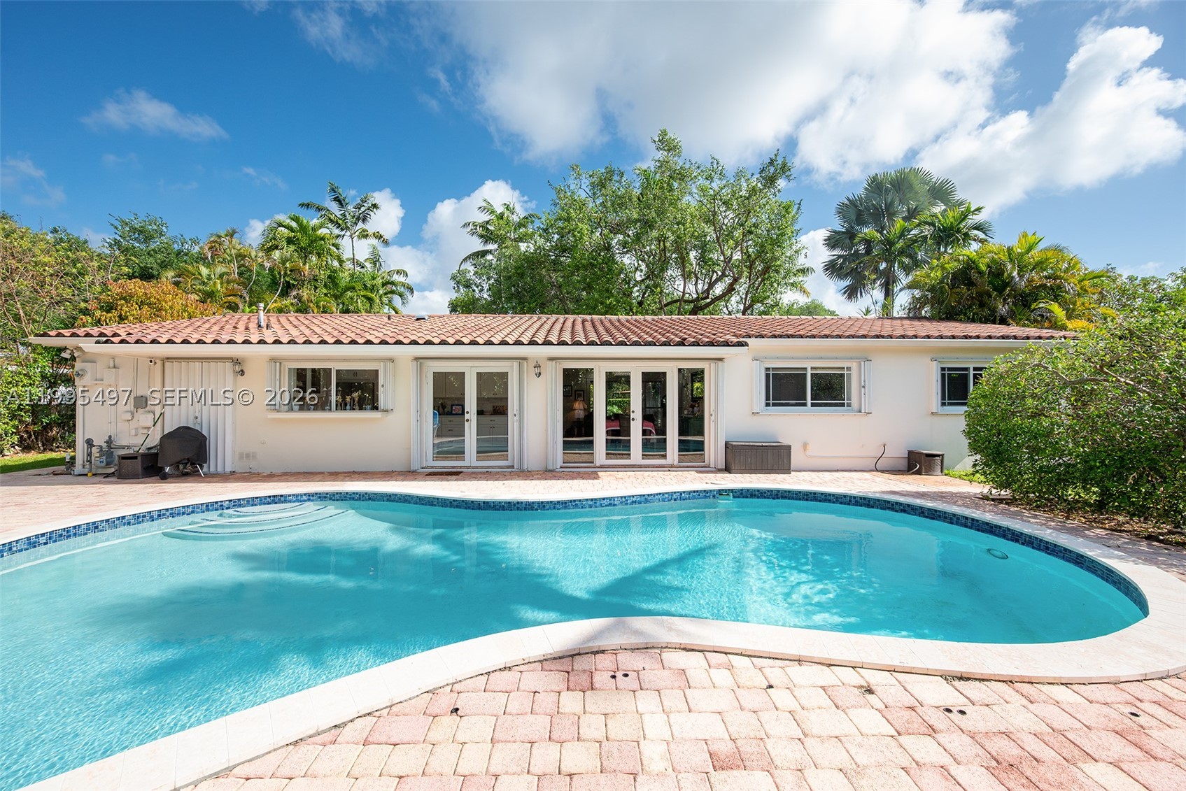 9370 SW 82nd St, Miami FL 33173