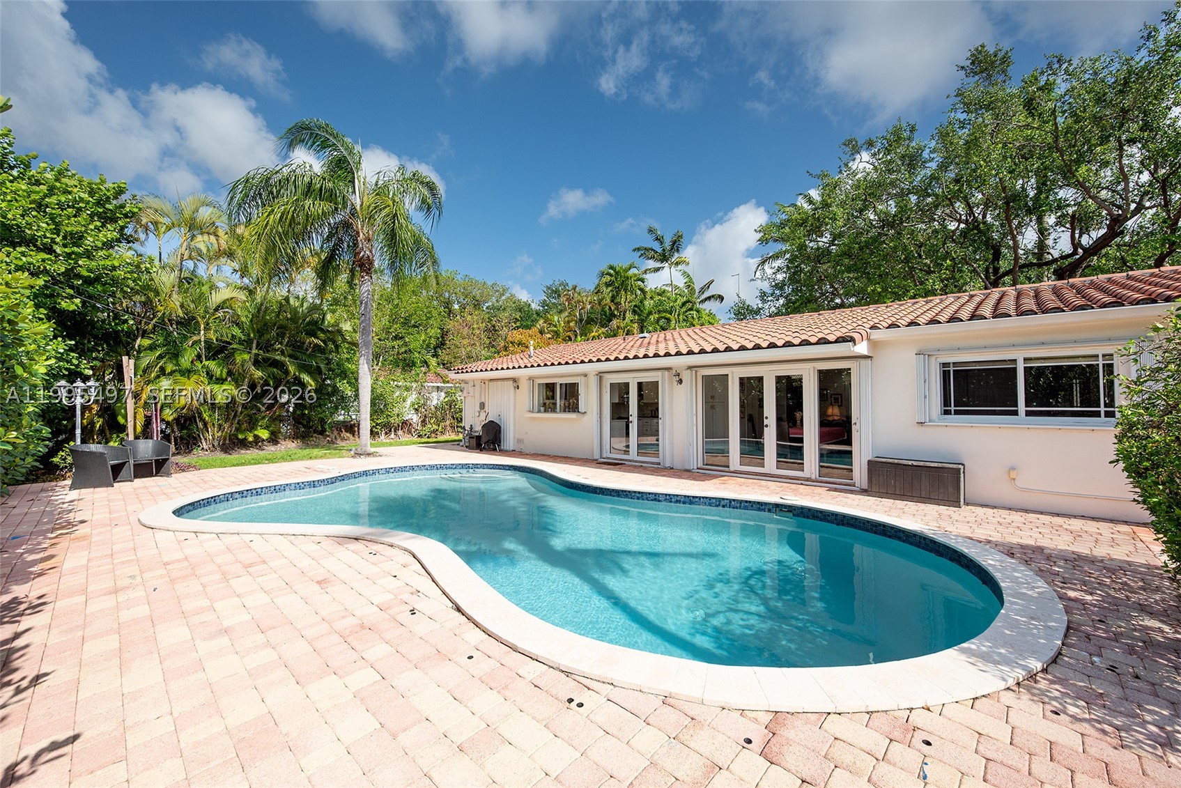 9370 SW 82nd St, Miami FL 33173