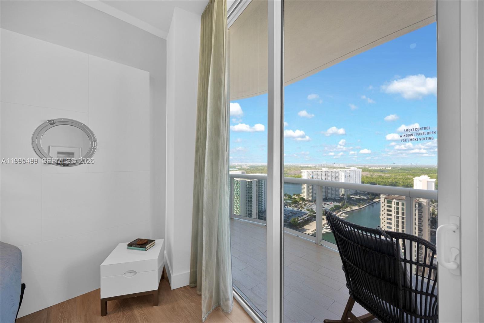 15901 Collins Ave #2405, Sunny Isles Beach FL 33160