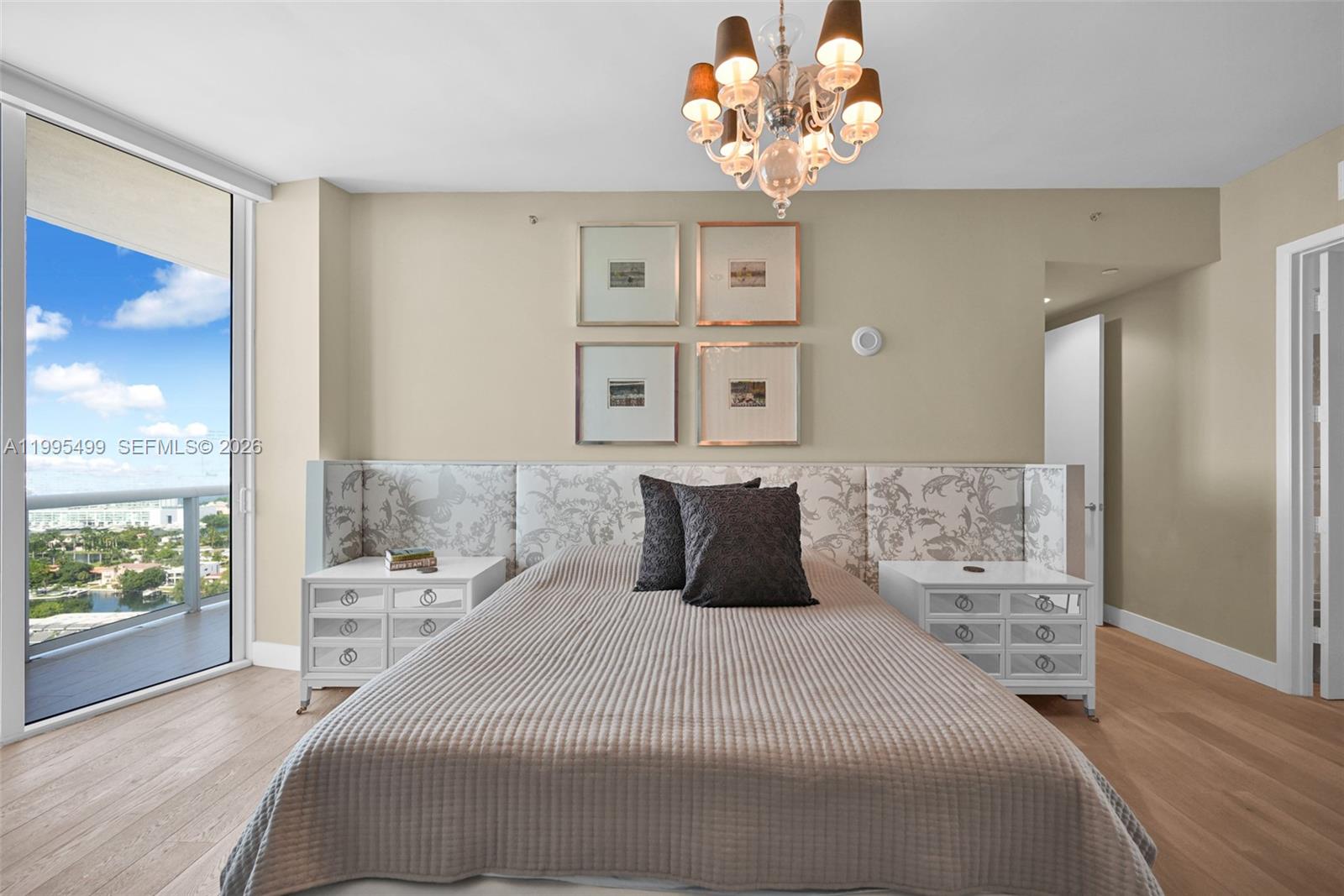 15901 Collins Ave #2405, Sunny Isles Beach FL 33160