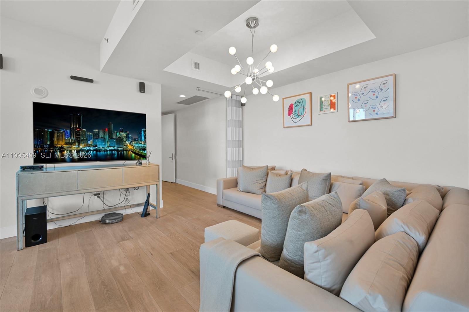 15901 Collins Ave #2405, Sunny Isles Beach FL 33160