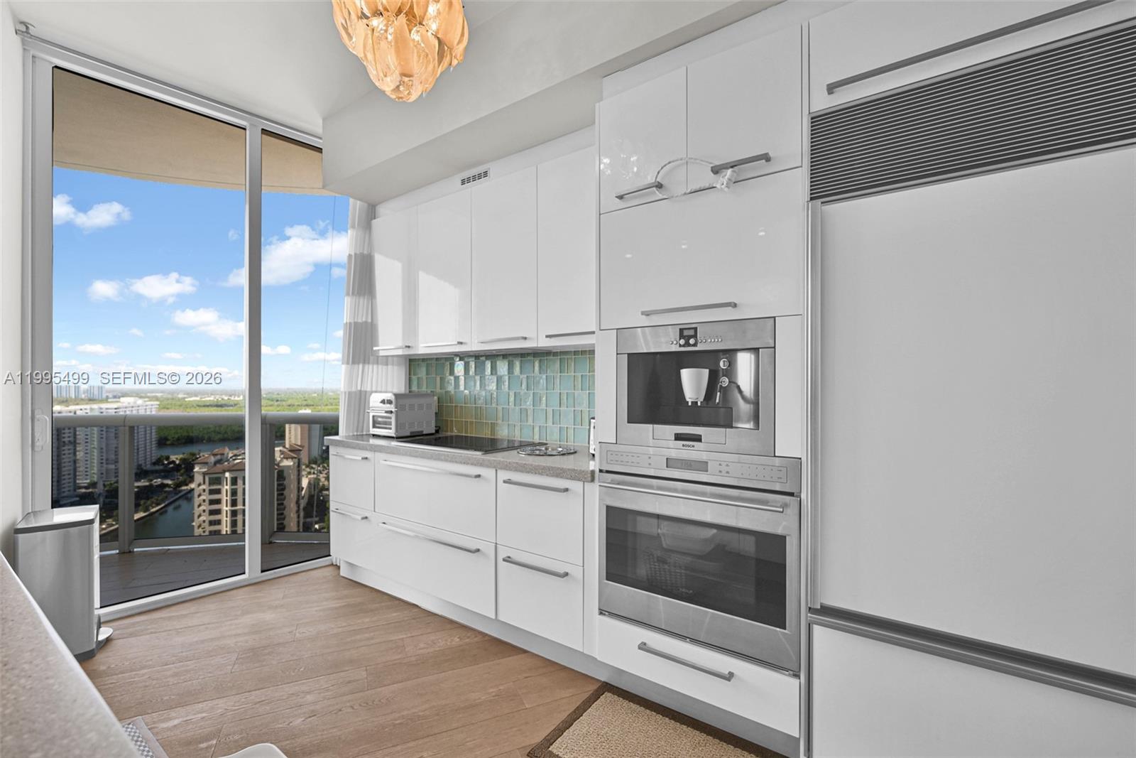 15901 Collins Ave #2405, Sunny Isles Beach FL 33160