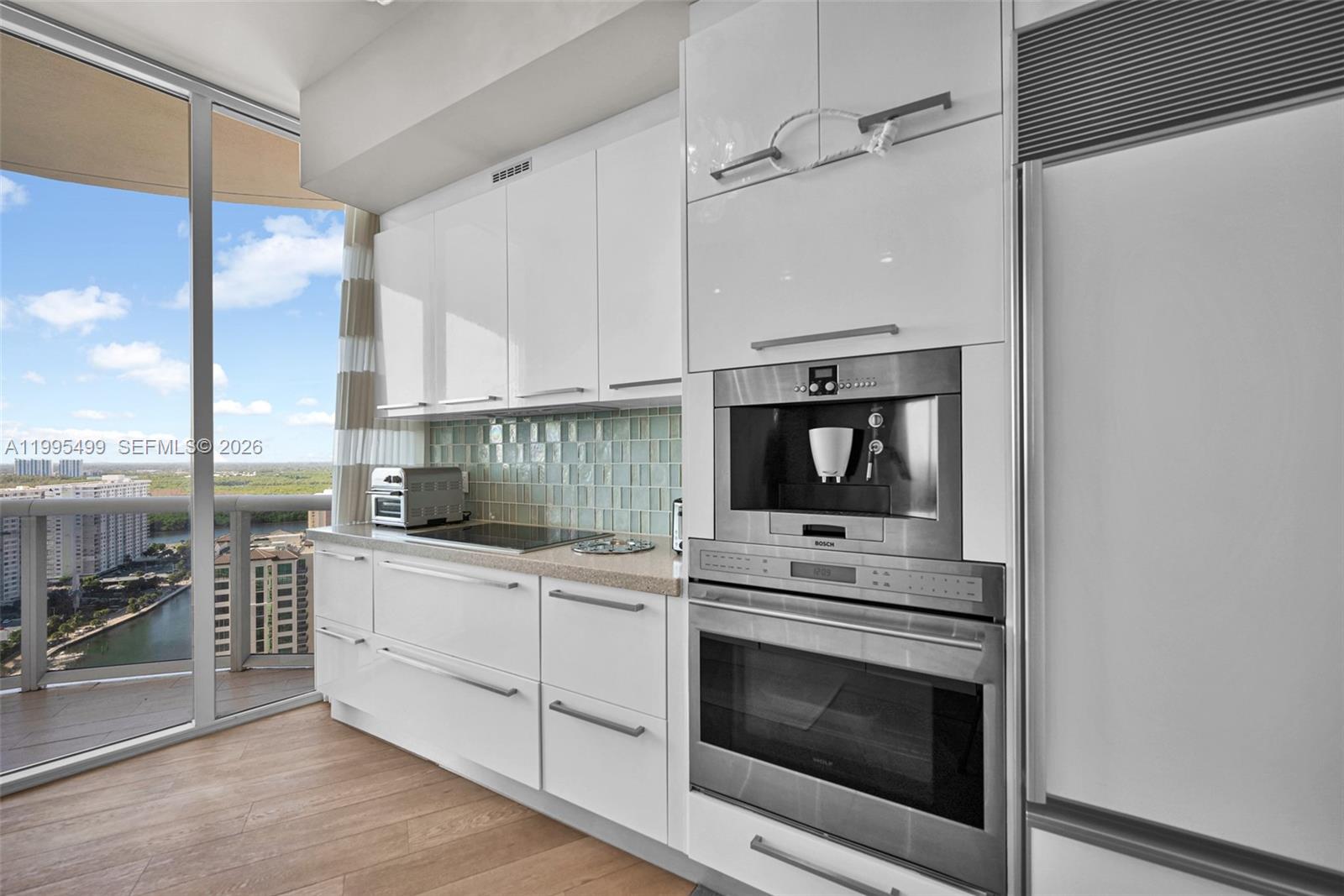15901 Collins Ave #2405, Sunny Isles Beach FL 33160