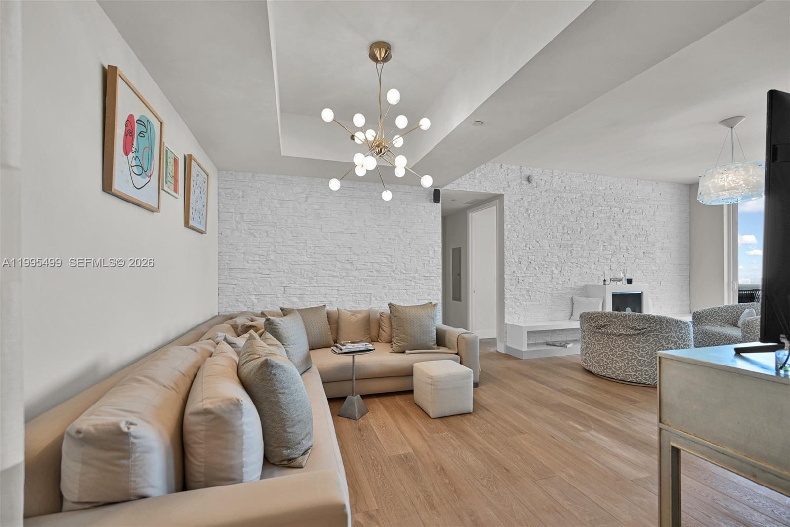 15901 Collins Ave #2405, Sunny Isles Beach FL 33160