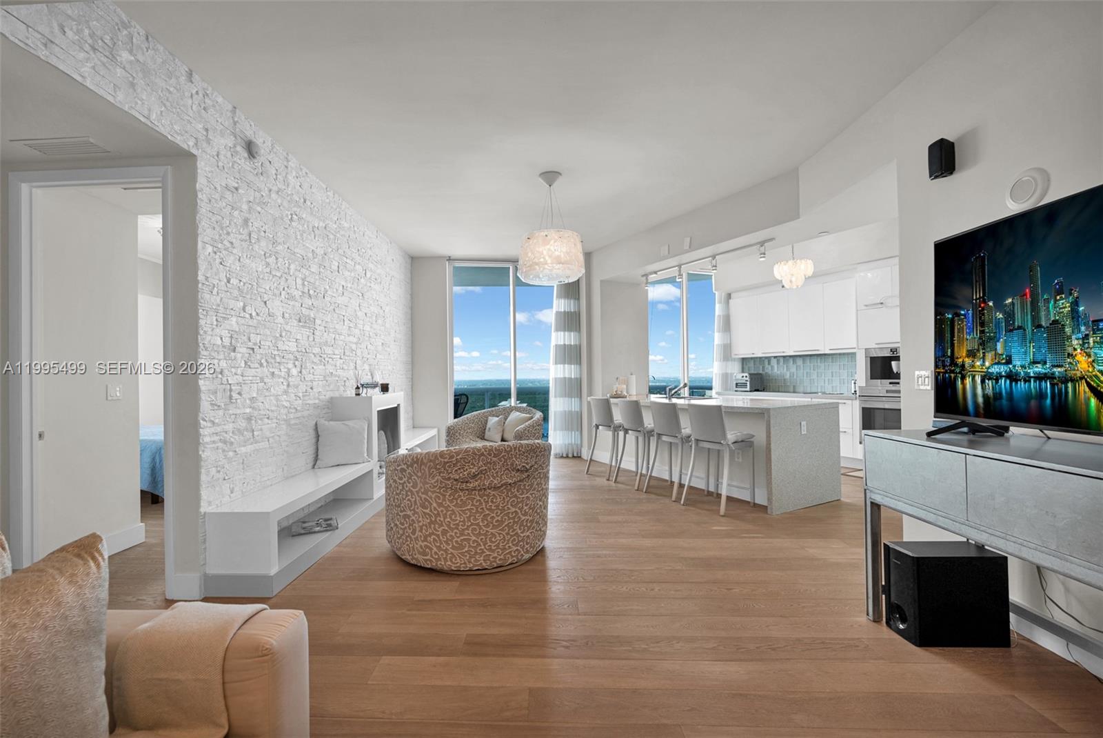 15901 Collins Ave #2405, Sunny Isles Beach FL 33160