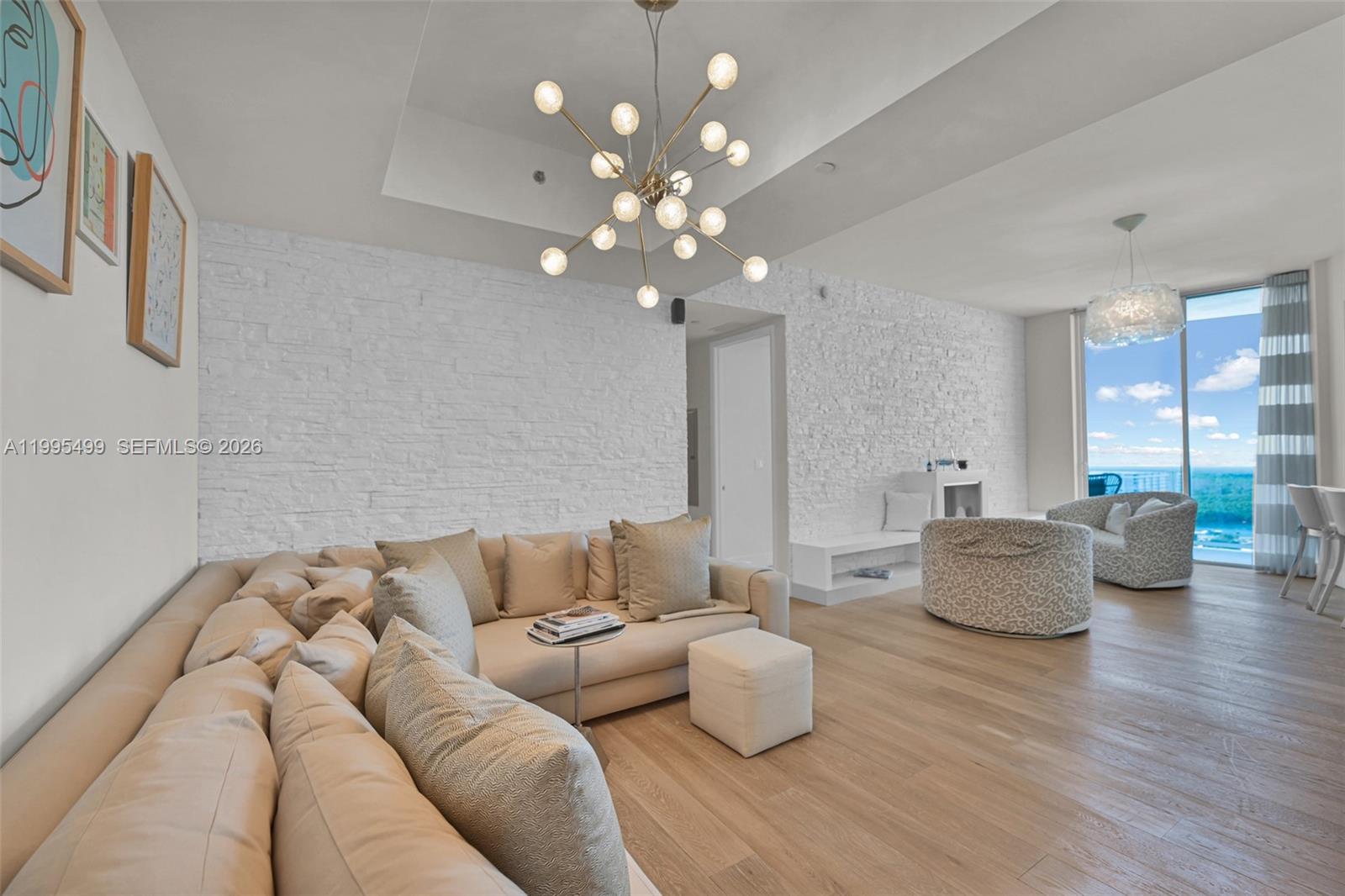 15901 Collins Ave #2405, Sunny Isles Beach FL 33160