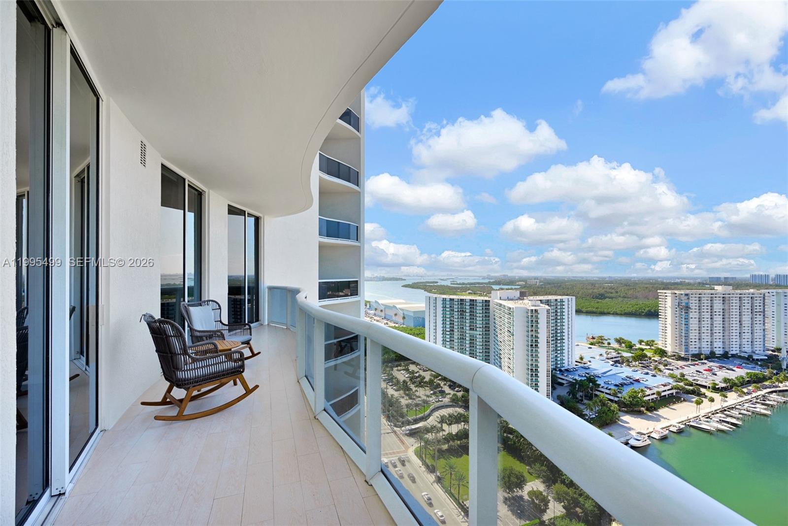 15901 Collins Ave #2405, Sunny Isles Beach FL 33160