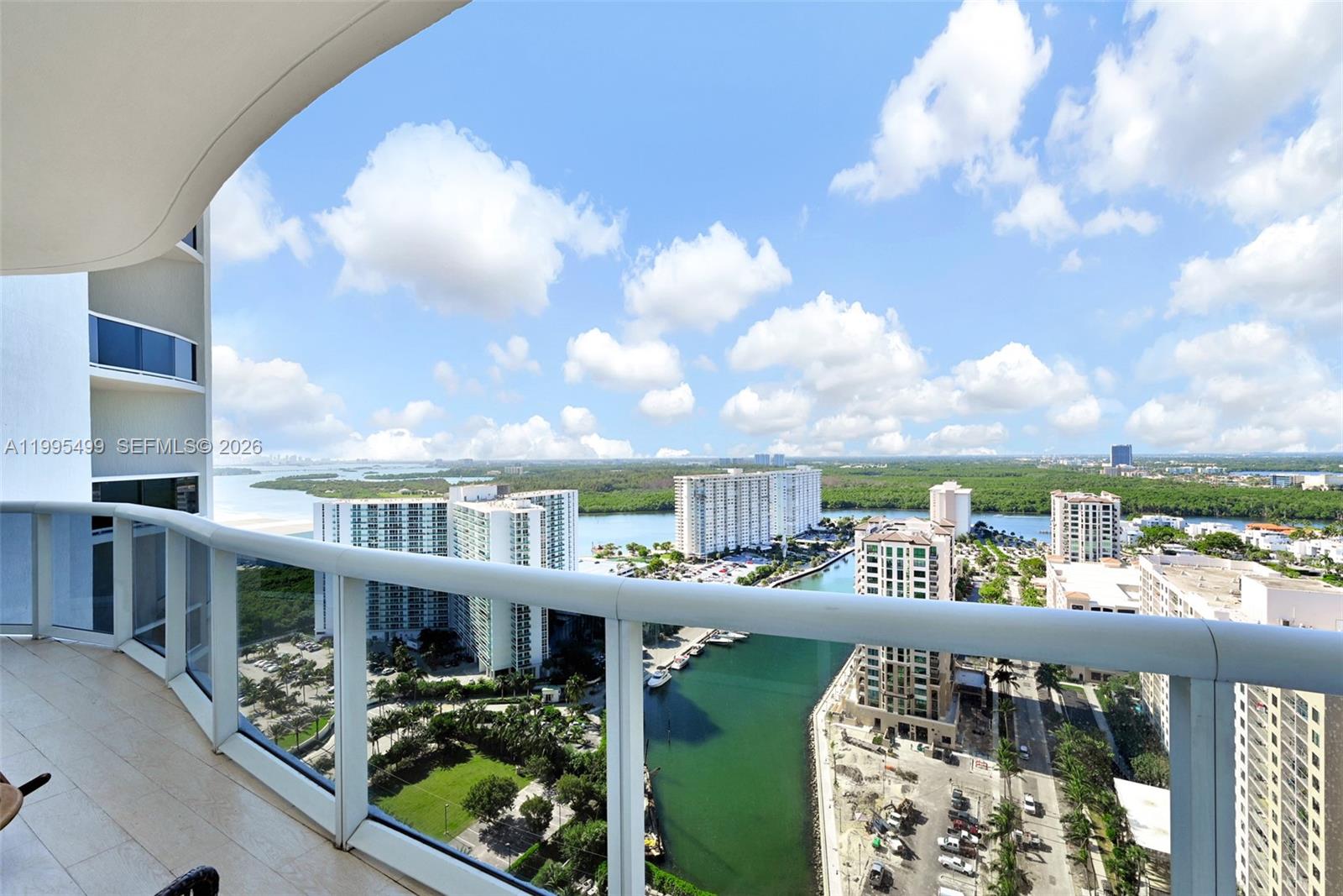 15901 Collins Ave #2405, Sunny Isles Beach FL 33160