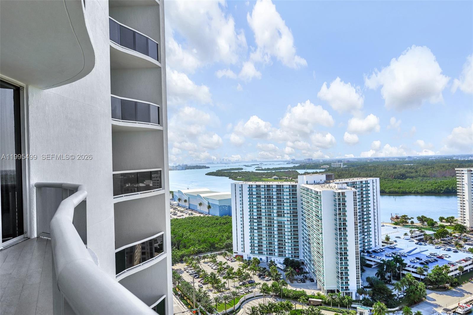 15901 Collins Ave #2405, Sunny Isles Beach FL 33160