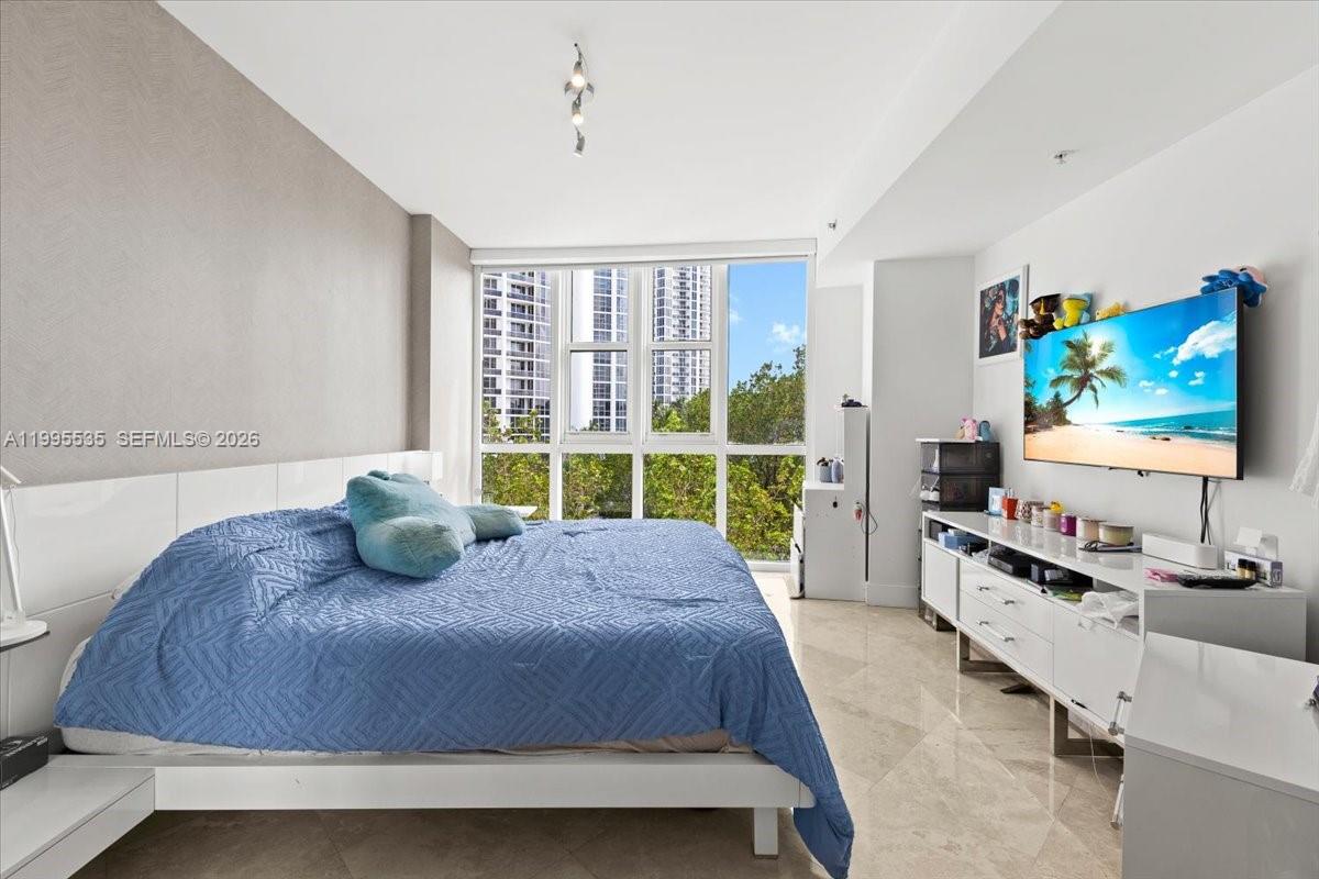18201 Collins Ave #601A, Sunny Isles Beach FL 33160