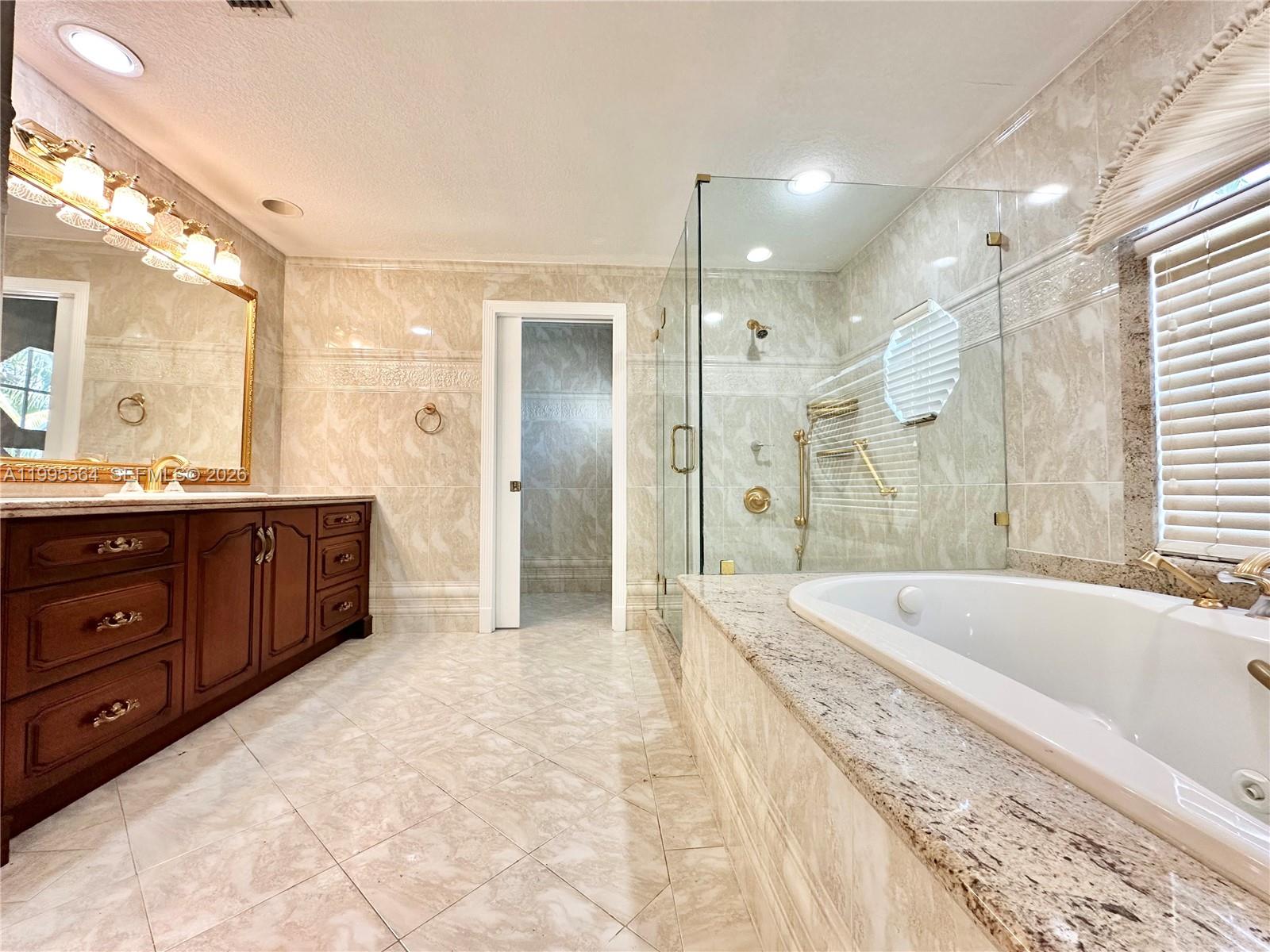5023 NW 94th Doral Pl #5023, Doral FL 33178