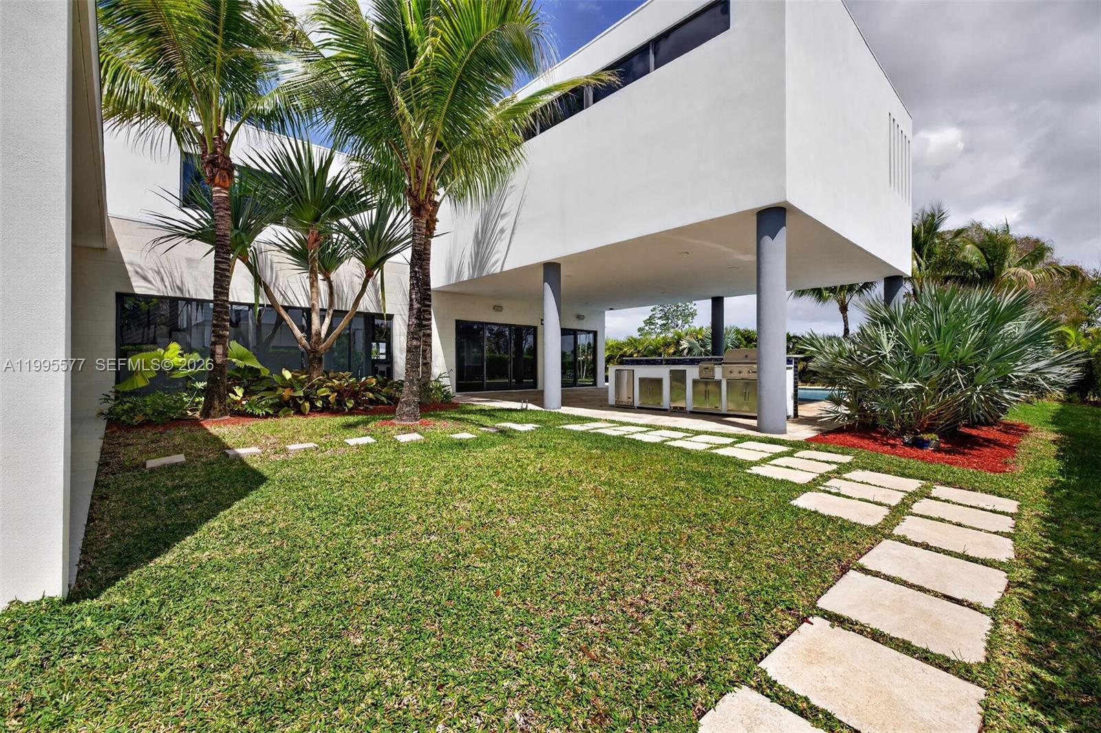 16709 Botaniko, Weston FL 33326