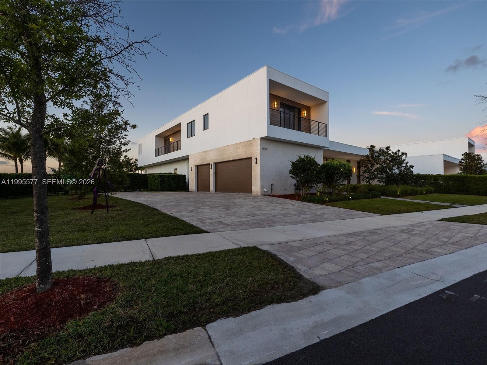 16709 Botaniko Drive North, Weston FL 33326