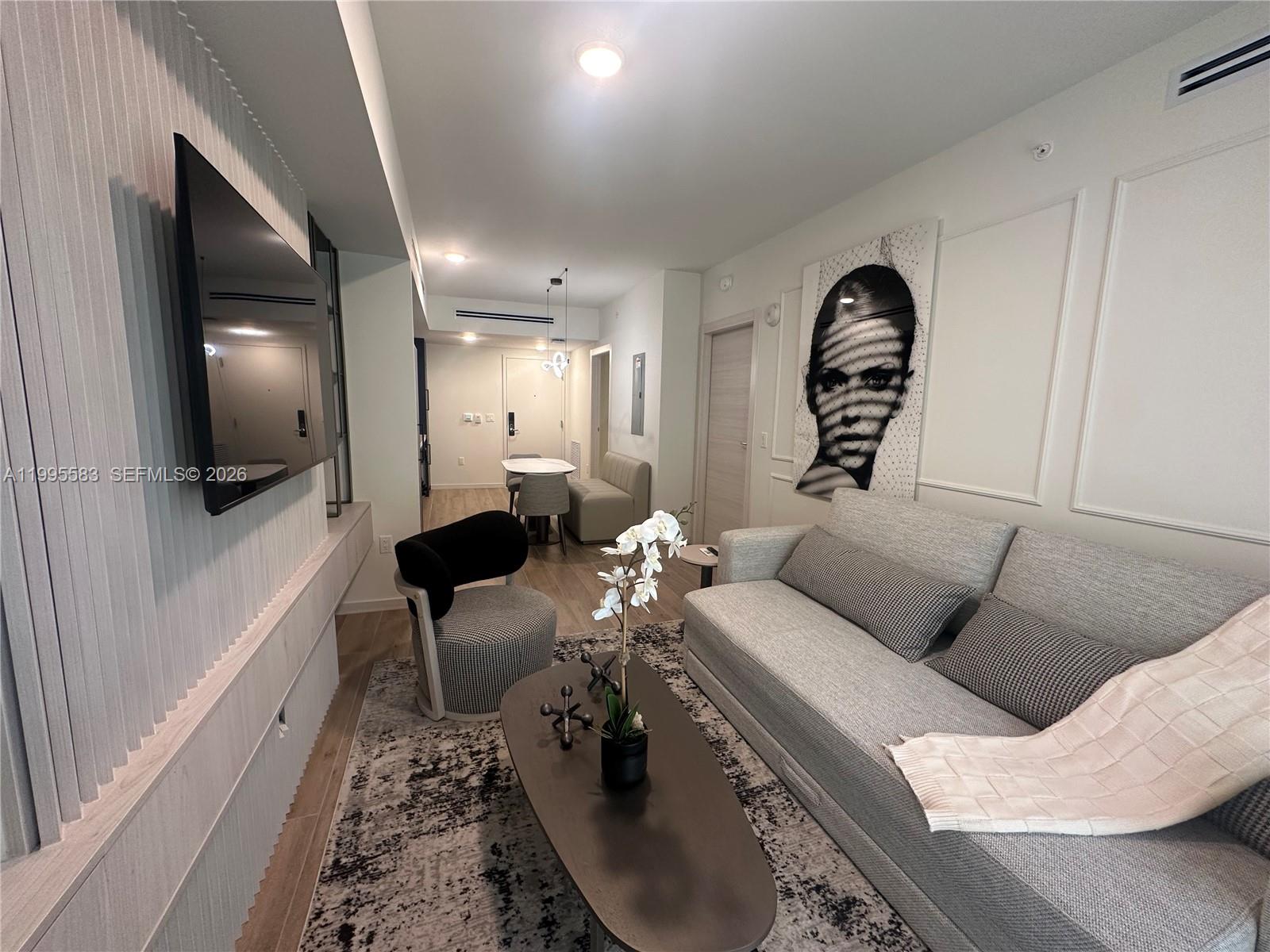 4220 Laguna St #308, Coral Gables FL 33146