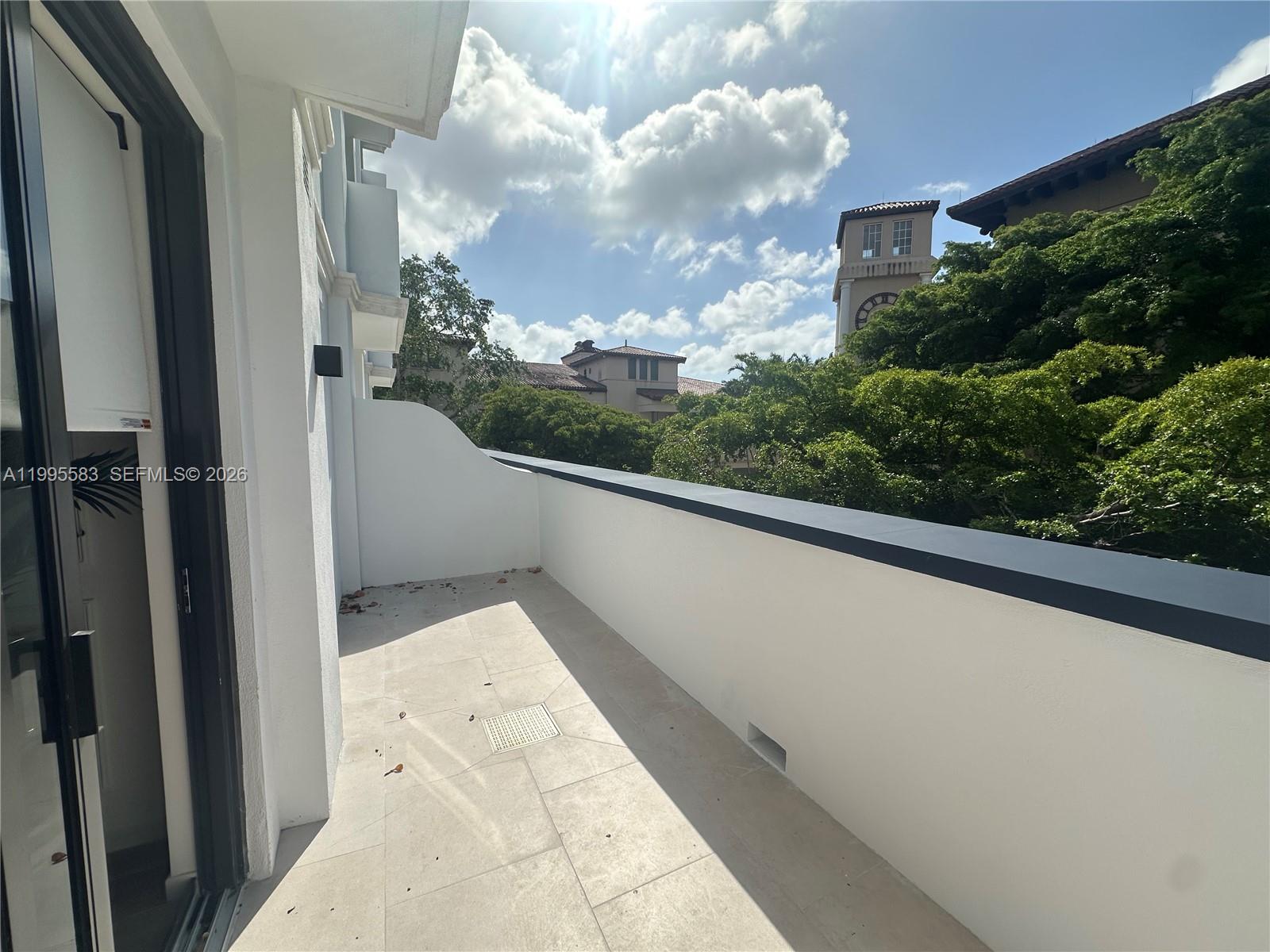 4220 Laguna St #308, Coral Gables FL 33146