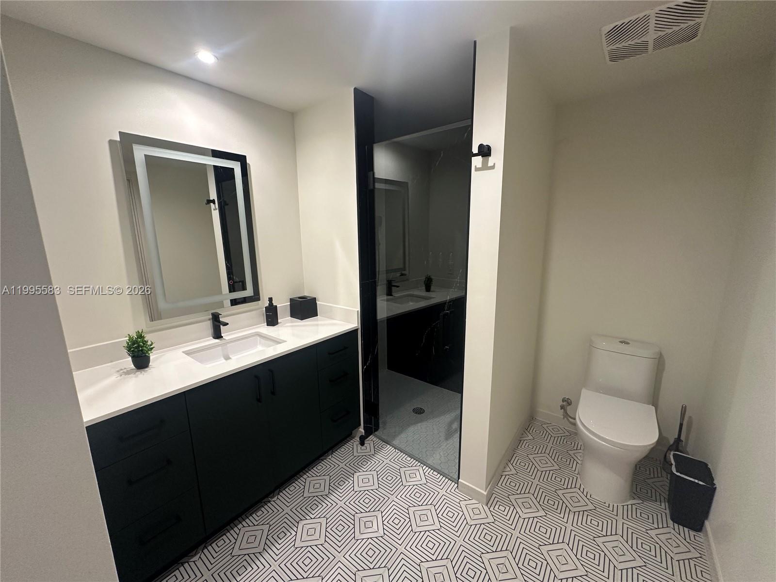 4220 Laguna St #308, Coral Gables FL 33146