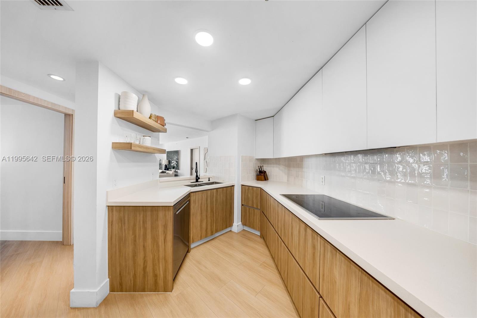 701 Brickell Key Blvd #1112, Miami FL 33131