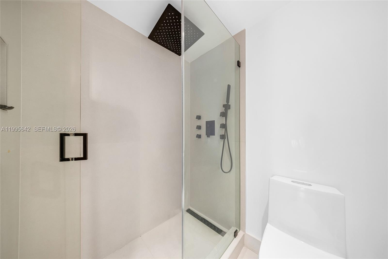 701 Brickell Key Blvd #1112, Miami FL 33131